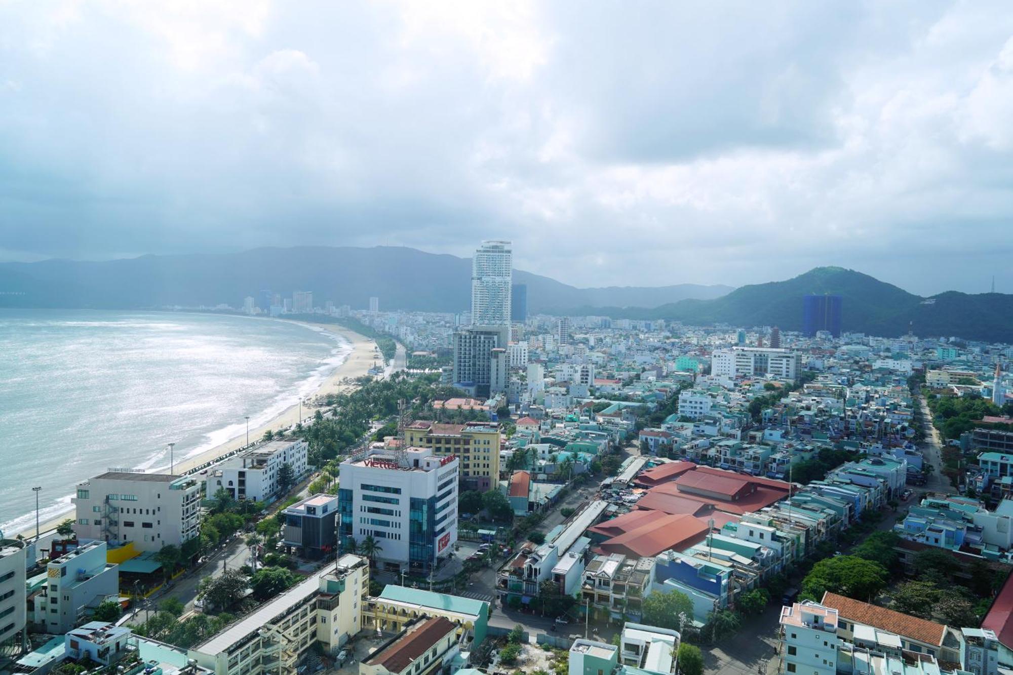 Armin Homes Altara Residences Quy Nhon Bagian luar foto
