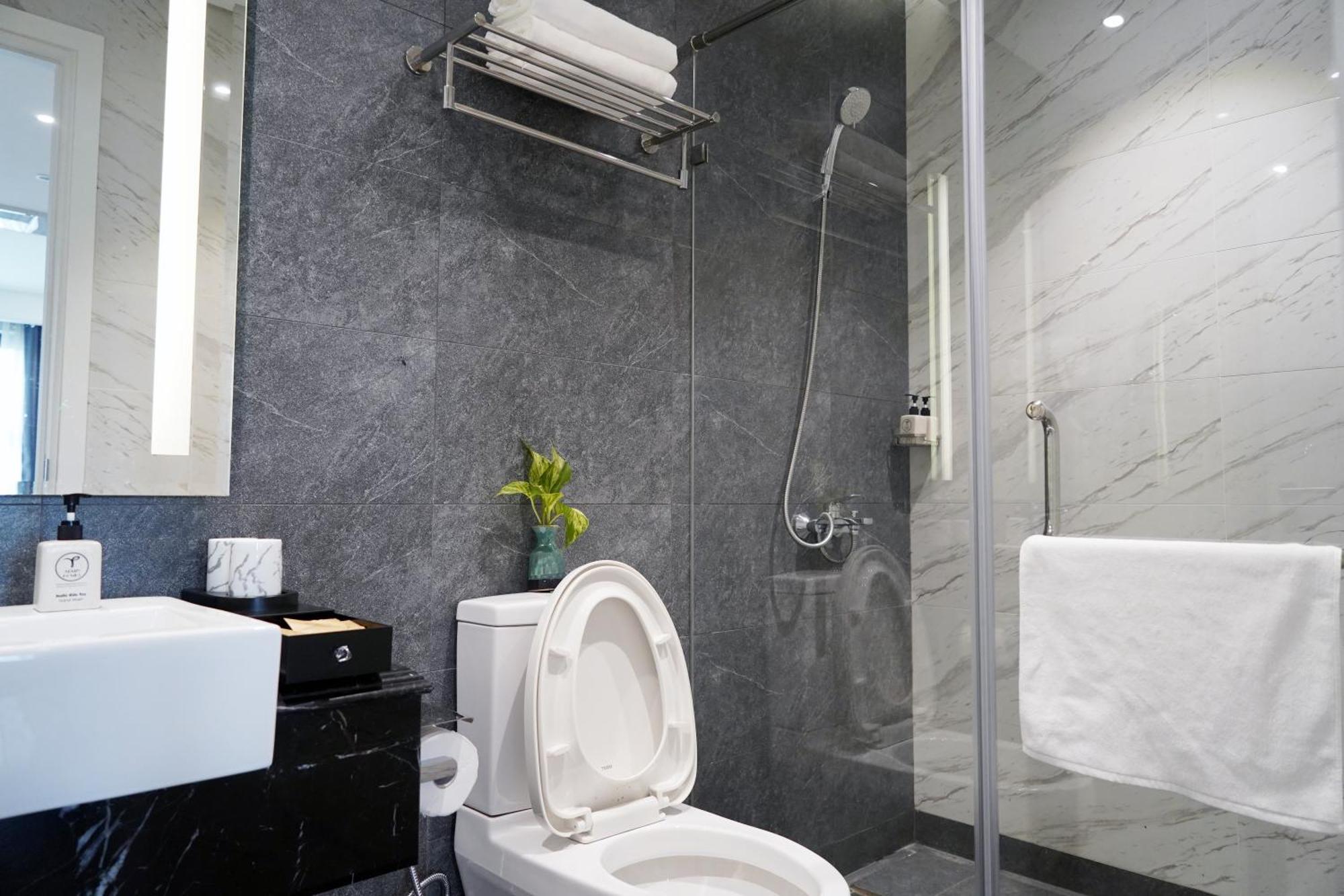 Armin Homes Altara Residences Quy Nhon Bagian luar foto