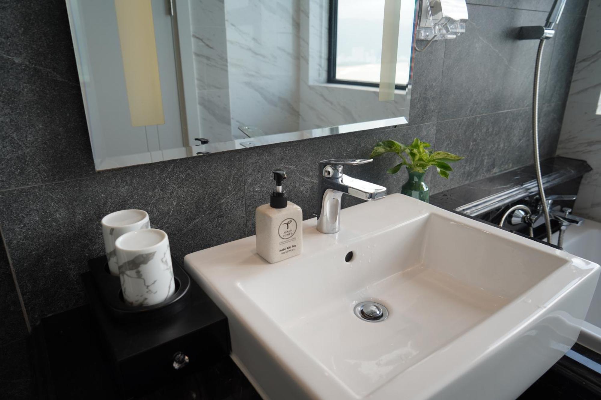 Armin Homes Altara Residences Quy Nhon Bagian luar foto